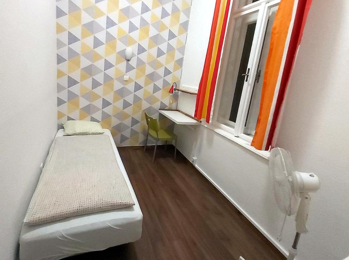 Quiet,cozy And In The B2 Sza Budapest